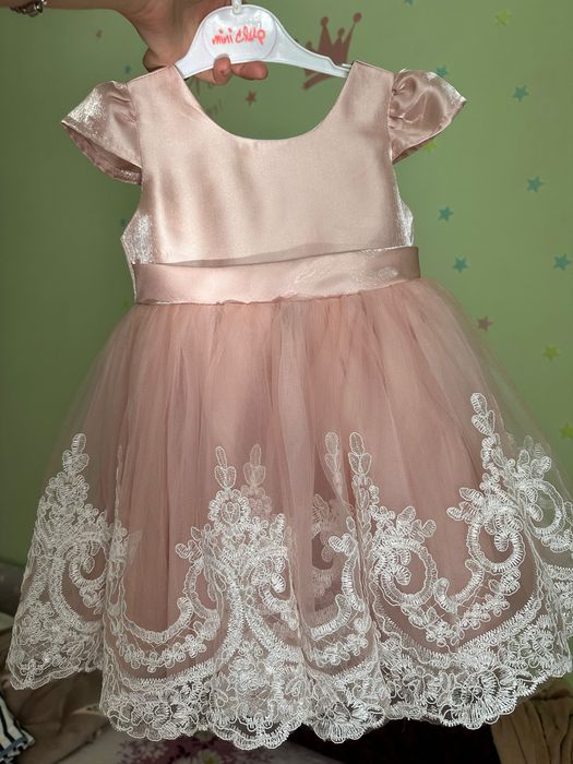 Плаття дитяче святкове
