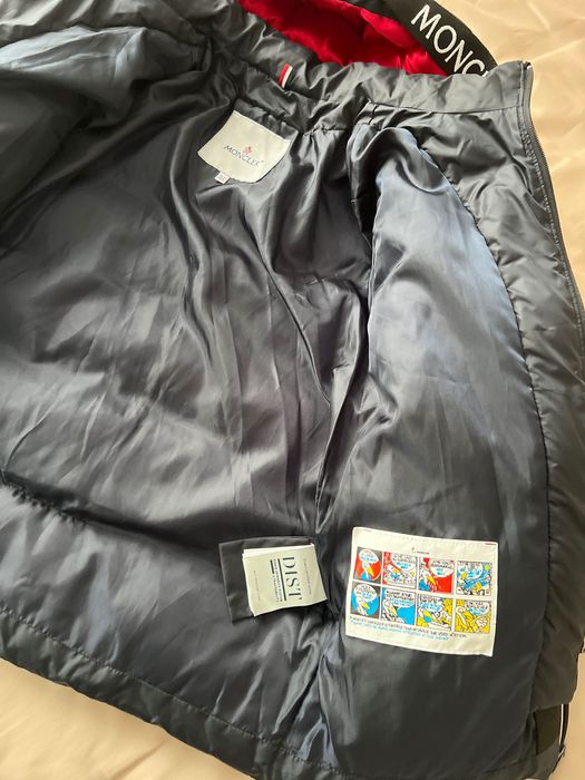 Зимова куртка Moncler