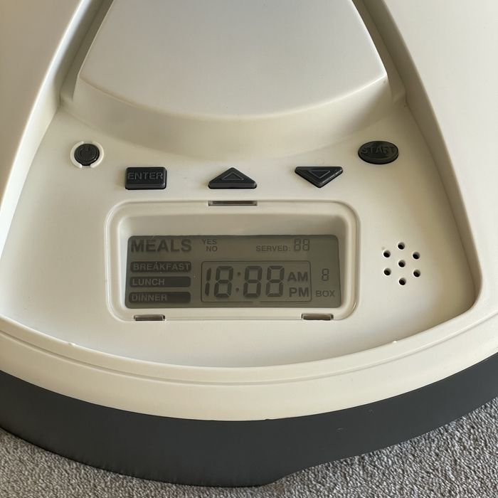 Comedouro automático Trixie TX6