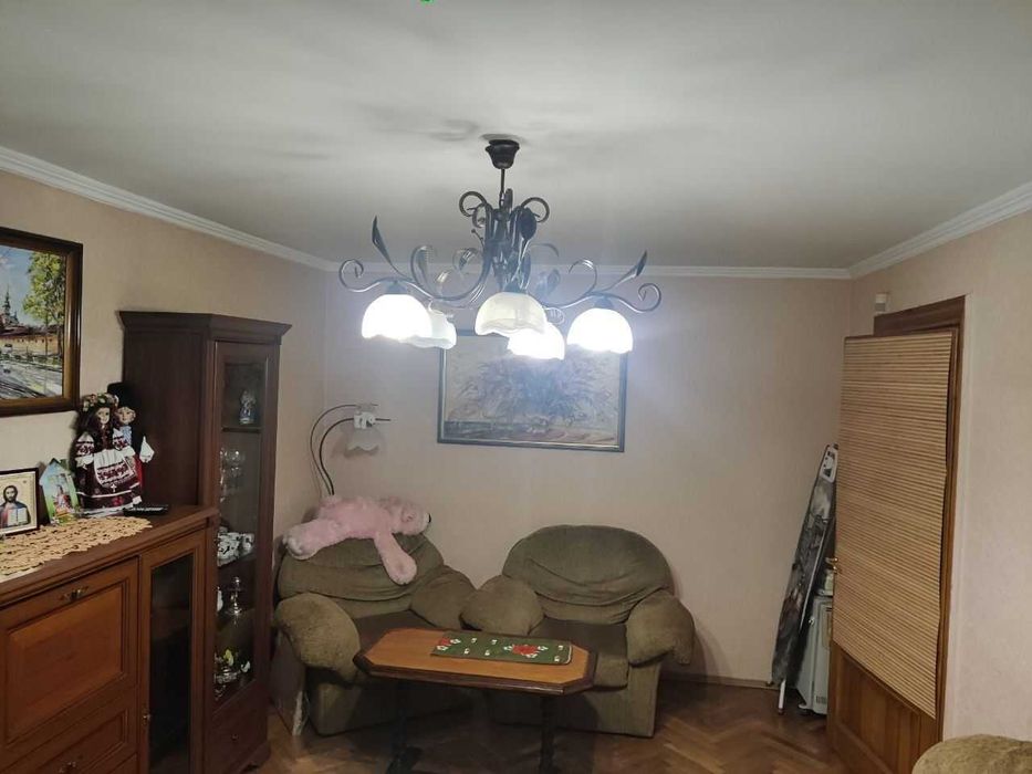 Продаж квартири у Львові 3 кімнати цегляна чешка вул Довженка Сихів