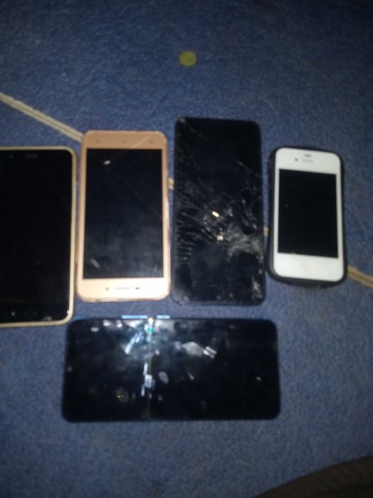 Робочі телефони треба заміна єкранів на запчастини. Срочно