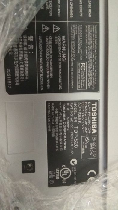 Toshiba TDP-S20 Projector64751673205761122