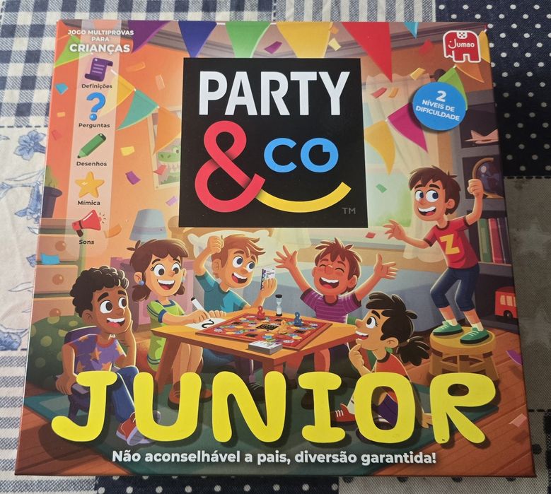 Jogo de tabuleiro Party & Co Junior - Diset