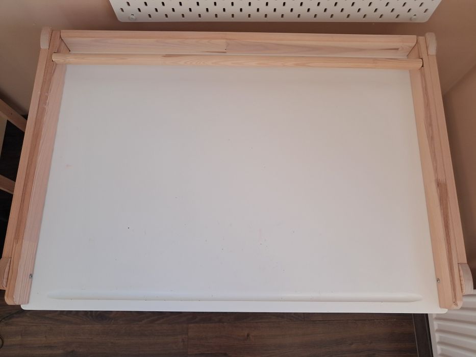 Biurko dla dziecka, regulowane