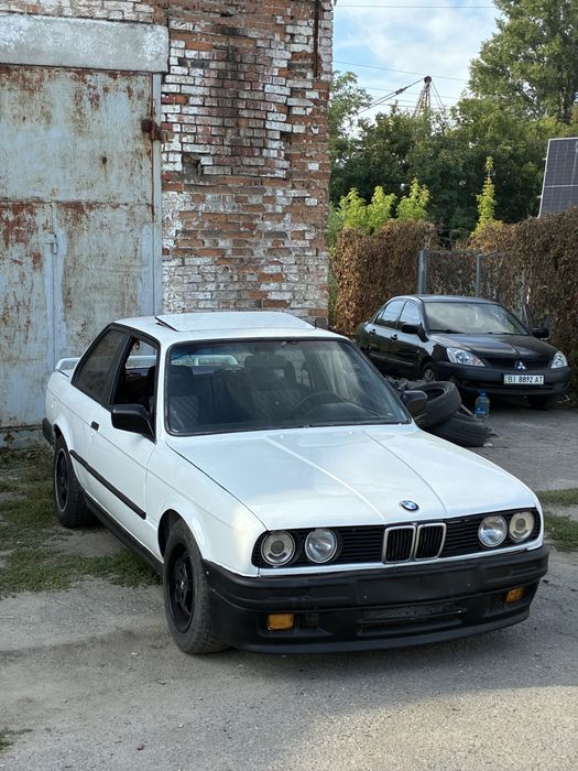 Продам BMW E30 M30B30