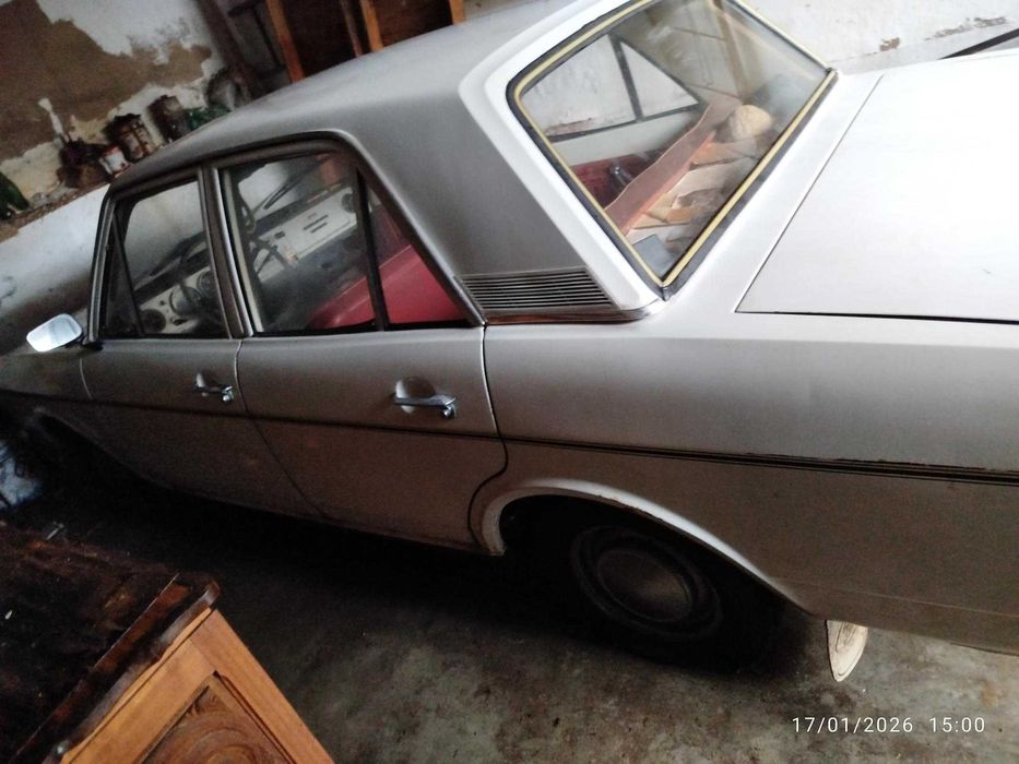 Relíquia sobre rodas - Carro antigo original