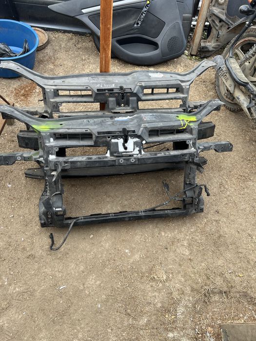 Бампер передній для фольцваген гольф 5, LA5K golf5