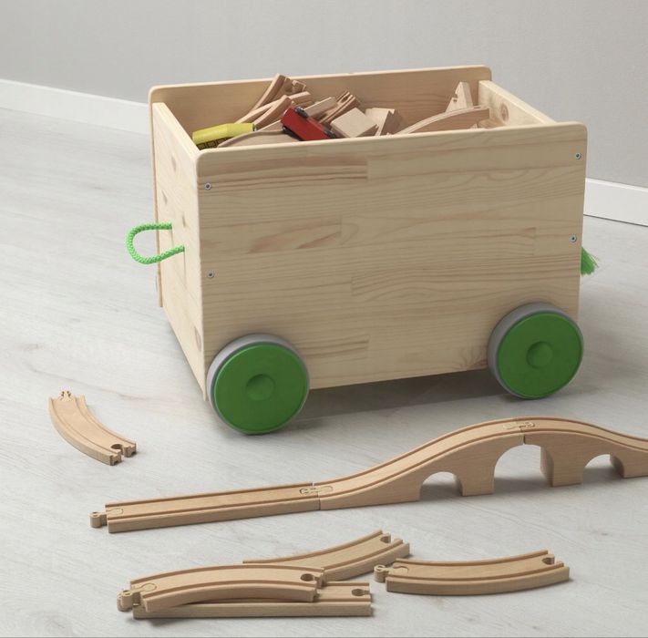 Wózek ikea FLISAT na zabawki , jeździk
