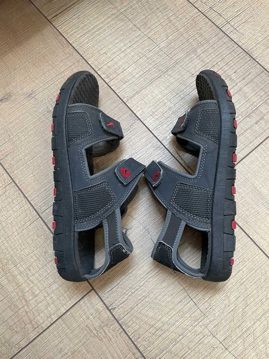 Nike Sandały męskie ciemnoszare, rozmiar: 38,5