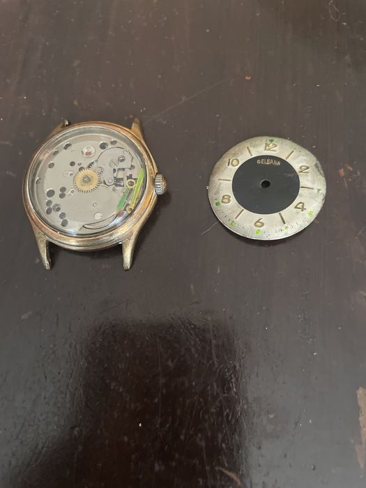 Zegarek Delbana w stylu Vintage
