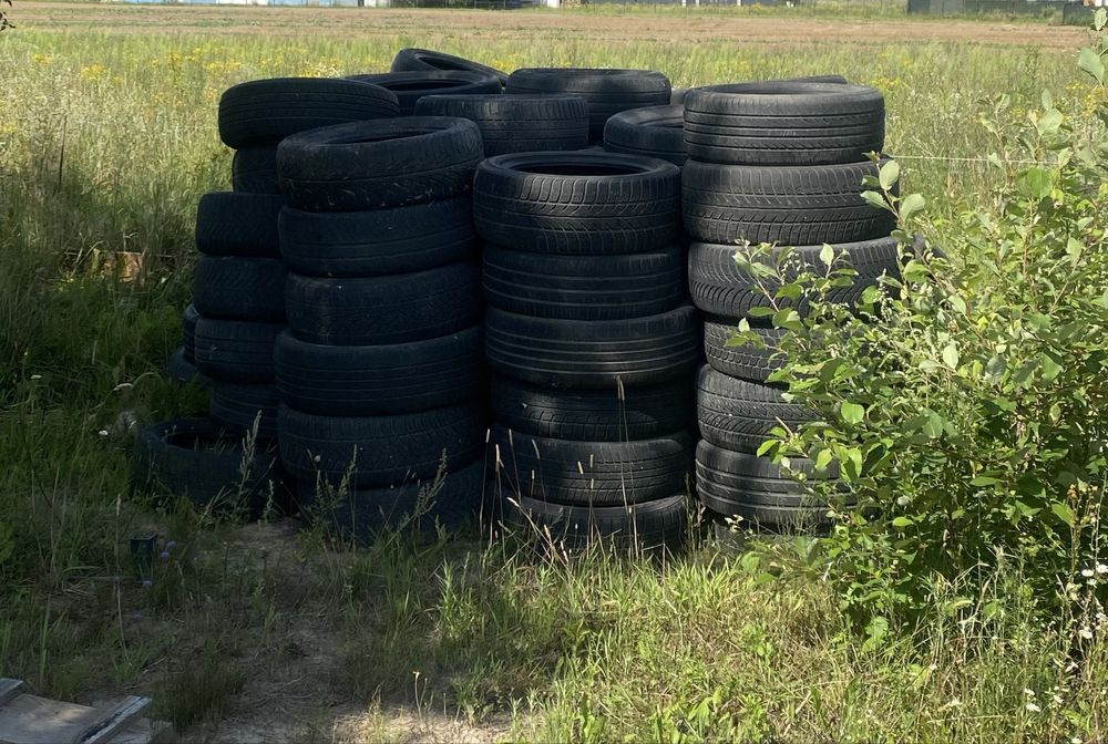 Oddam  opony !  Za darmo !