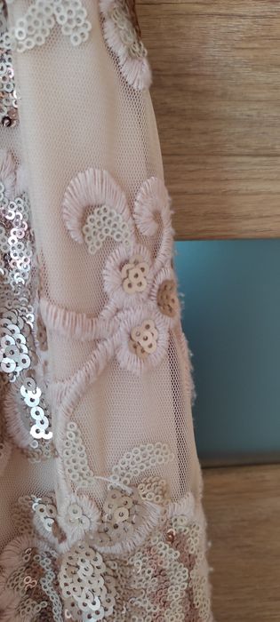 Cekinowa sukienka Mohito 36 S