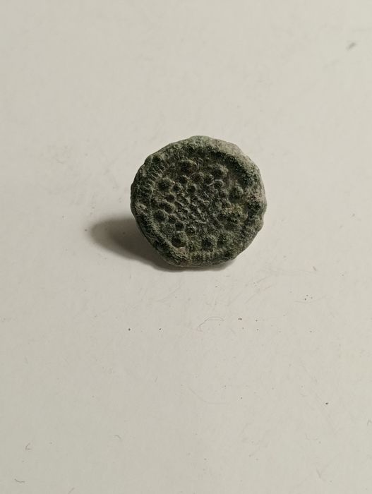 Botão antigo em Metal