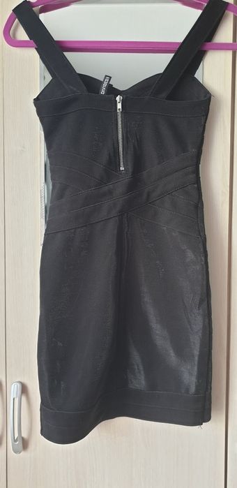 H&M HM sukienka Mała czarna połyskującą r. xxs