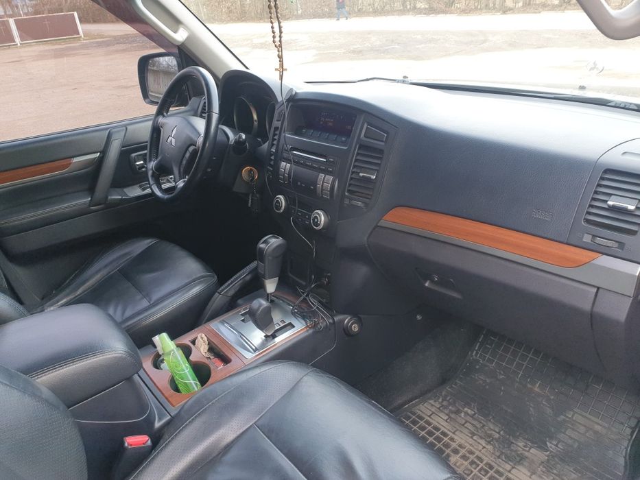 Mitsubishi Pejero Wagon 4 2008 3.0 газ/бенз