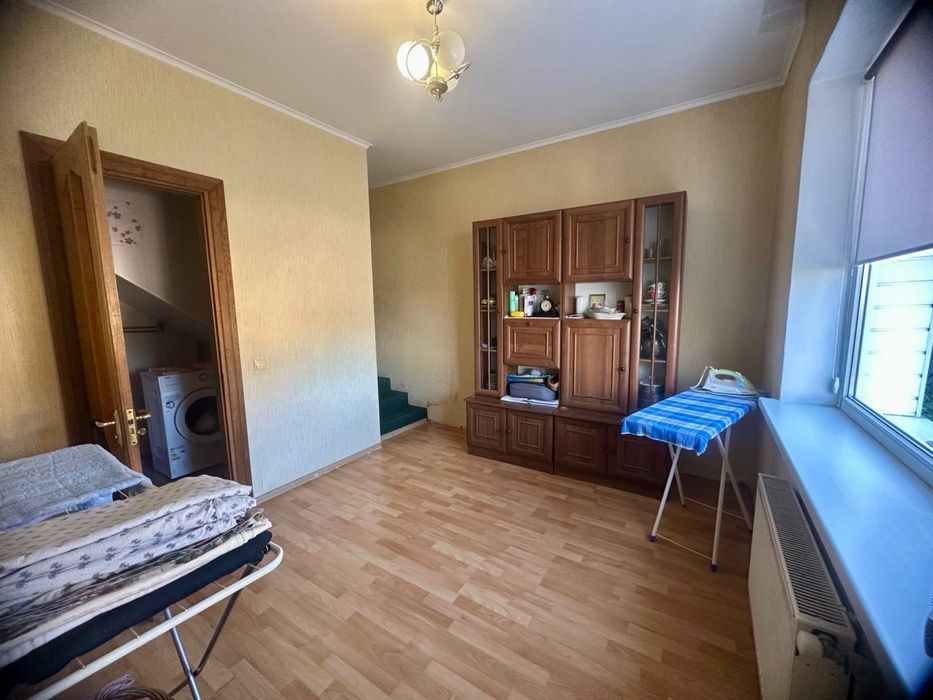 Продаж 4х кімнатної квартири в центральній частині м.Дрогобича