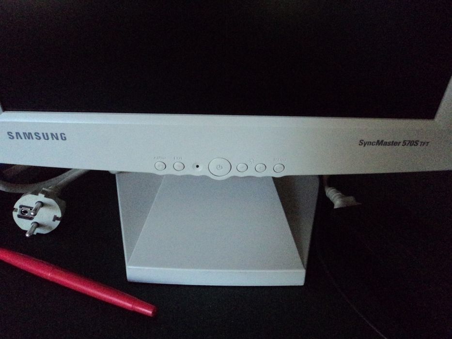 Monitor Samsung SyncMaster 570 S TFT