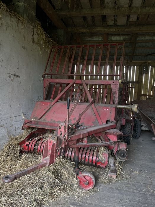 Przyczepa samozbierająca