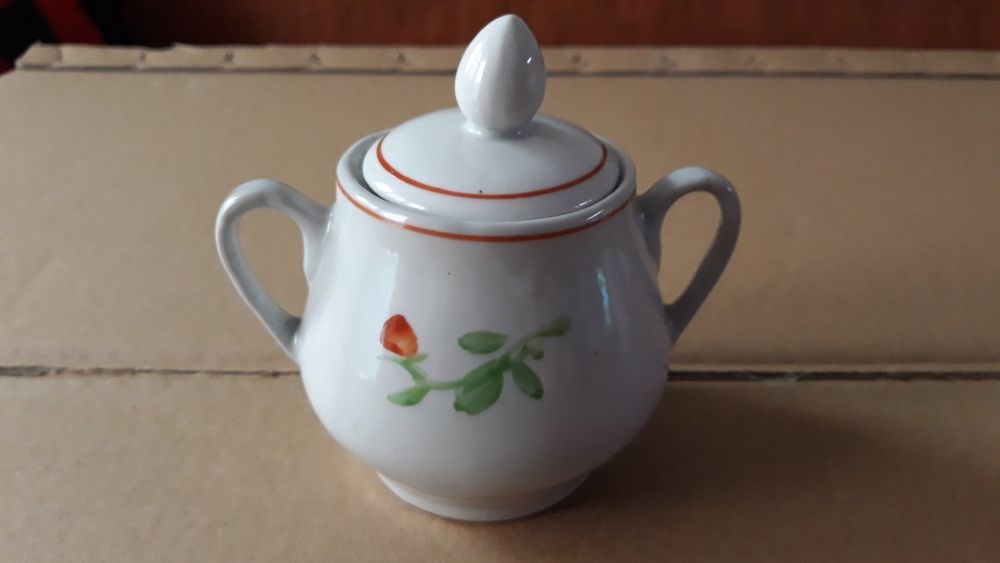 Cukiernica ceramiczna