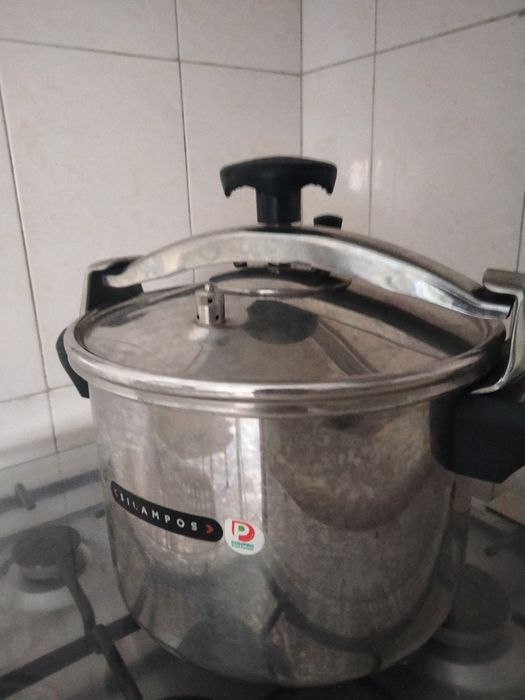 Panela de pressão Inox 8 litros