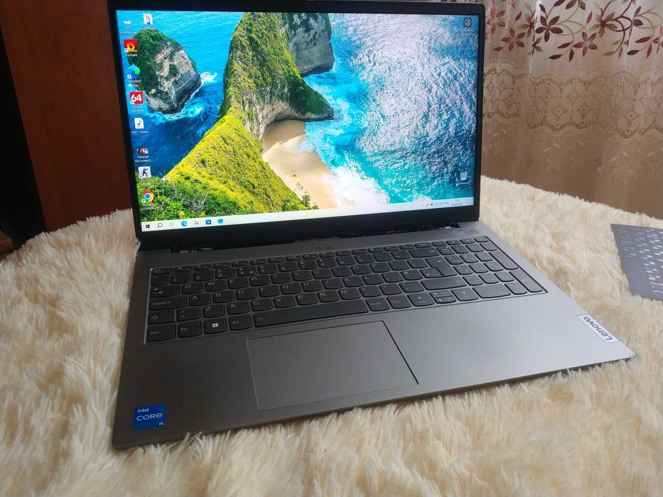 Thinkbook lenovo 15.6 IPS i7-1165G7 Iris Xe/8gb/Nvme 256gb акб 5ч GTA5