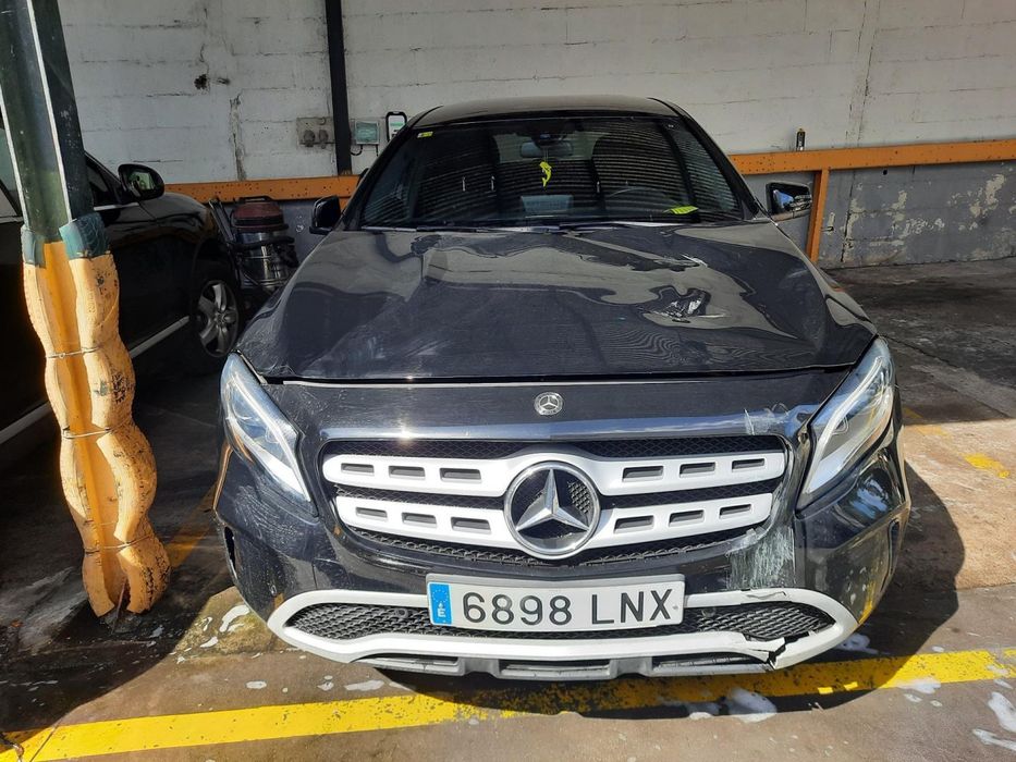 Banco Frente Direito Mercedes-Benz Clase