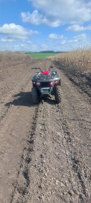 Продаю квадроцикл,yamaha linhai m 150 200cc
