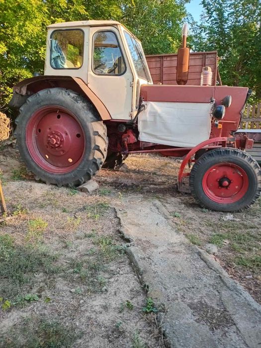Продам ЮМЗ 6 з прицепом 2ПТС4