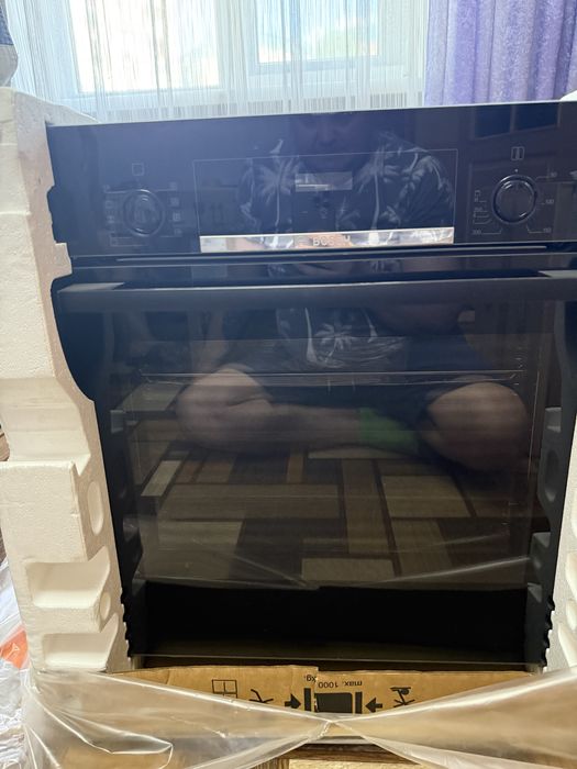 Духовой шкаф Bosch HBF534EB0Q