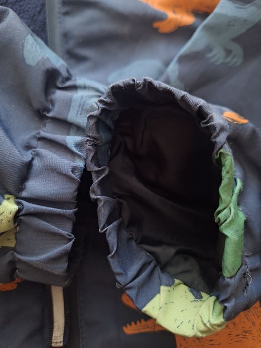 Куртка курточка водовідштовхувальна вітронепроникна принт дракони H&M