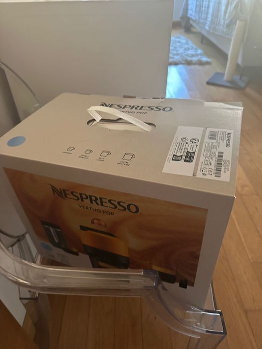 Máquina de café Nespresso Vertuo Pop