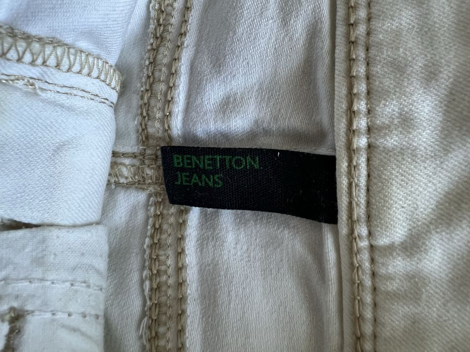 Джинсовая белая юбка Benetton