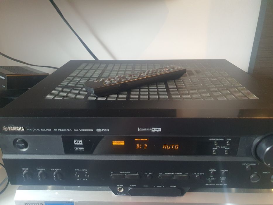 Yamaha RX-V 520 RDS plus pilot