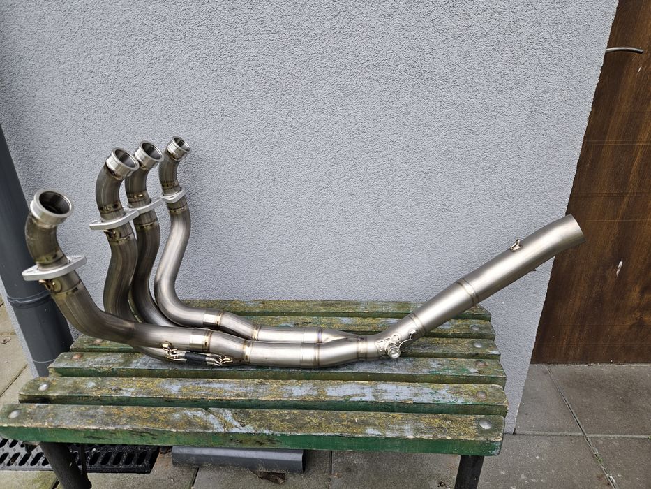 Yamaha R1 Akrapovic 2002