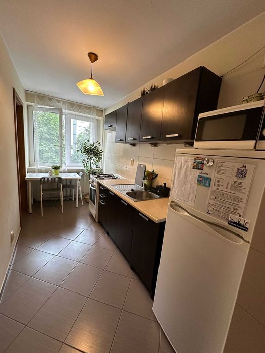 Miejsce w pokoju 2-osobowym - os. Centrum E, Nowa Huta (Plac Centralny)