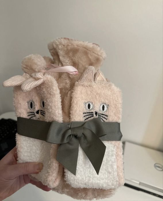 Nowy termofor ze skarpetkami marki Eloy