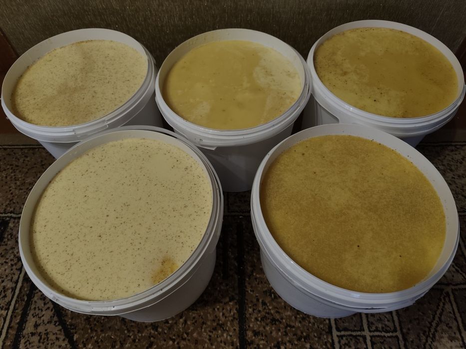 Мед соняха з власної пасіки