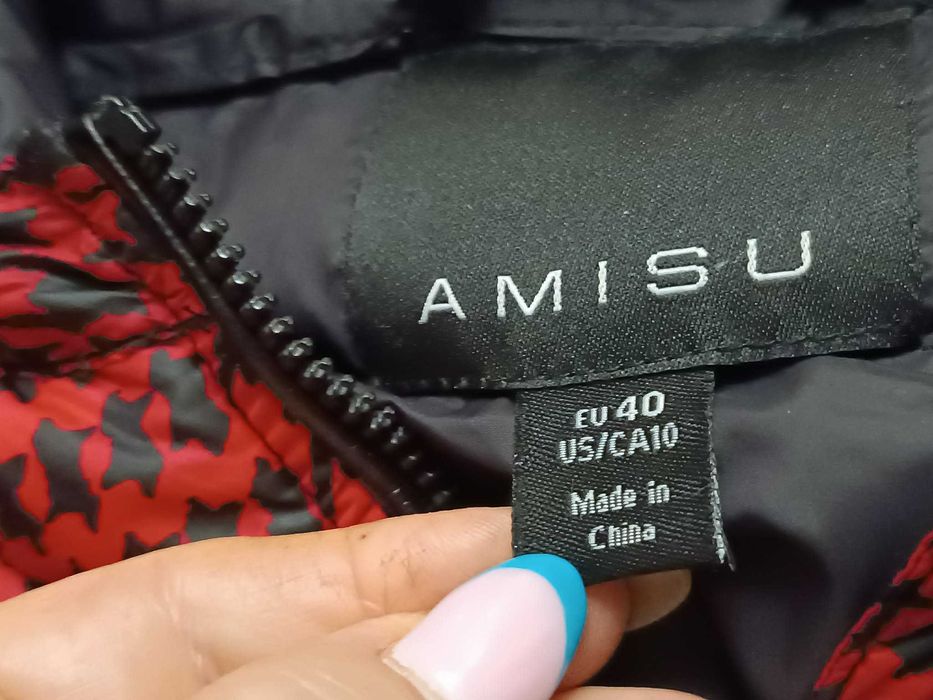 Kurtka pikowana w pepitkę czerwono czarną z kapturem - M-XL - "Amisu".