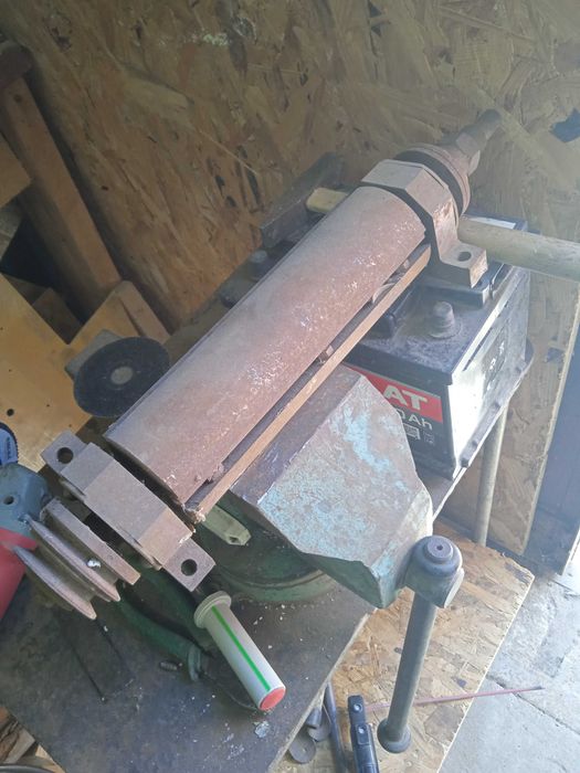 Вал фуганок на деревообрабатывающий станок.