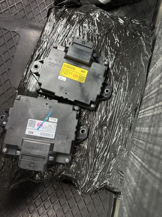 В наявності бампер передній задній  на Hyundai ioniq 5