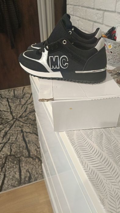 Buty sportowe r.38