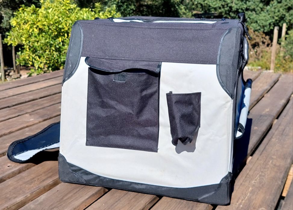 Transportadora dobrável para animais