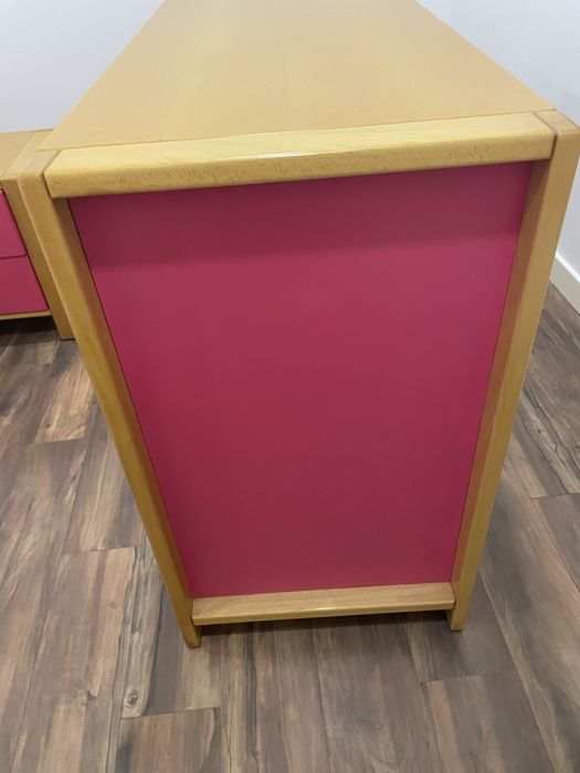 Cómoda com 2 gavetas e porta