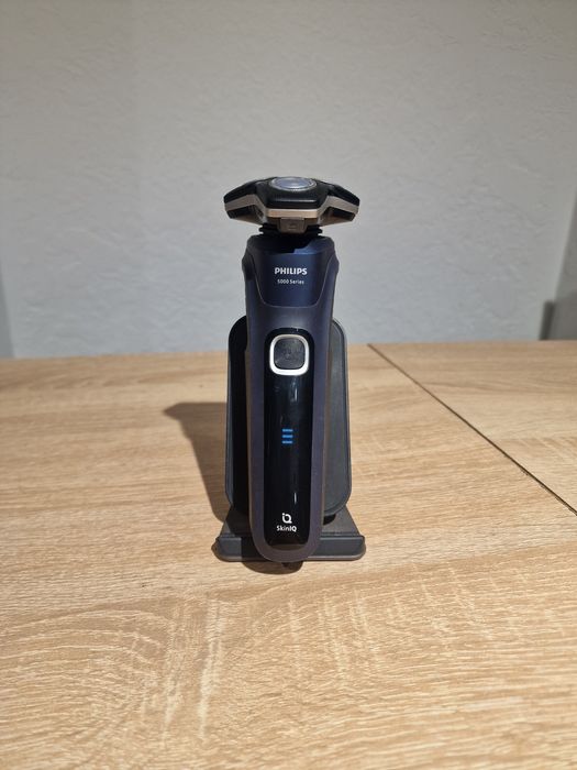 Електробритва  модель Philips Shaver Series 5000 S58