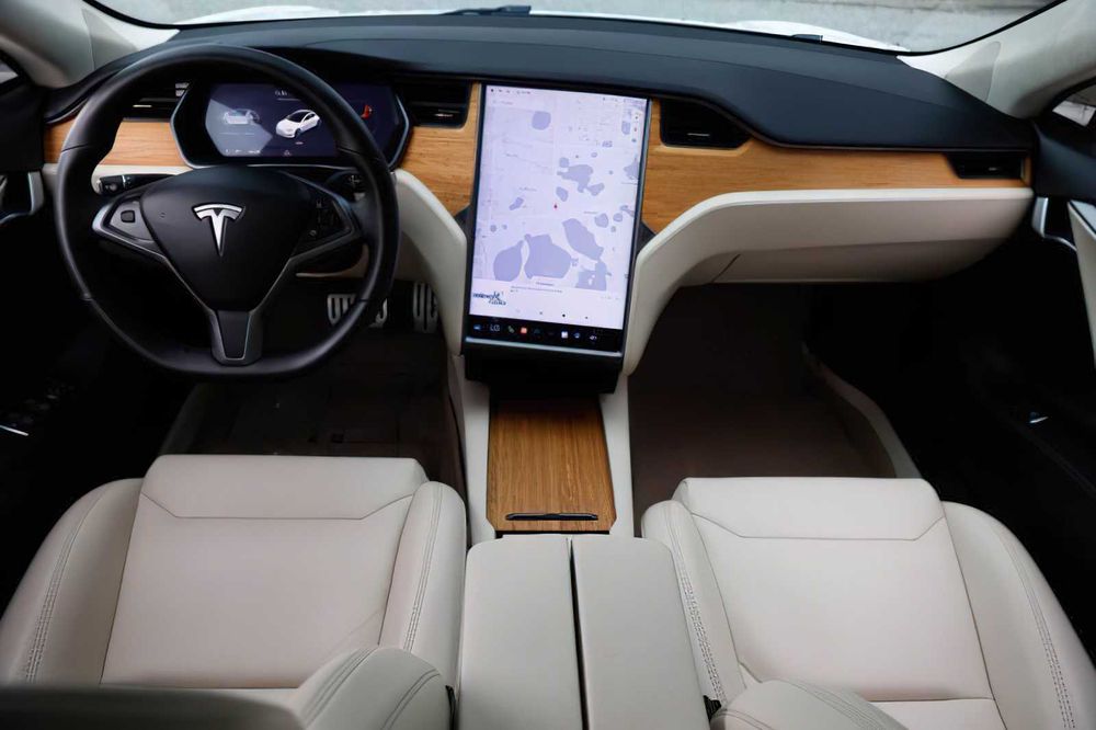 Tesla Model S 100D      2019