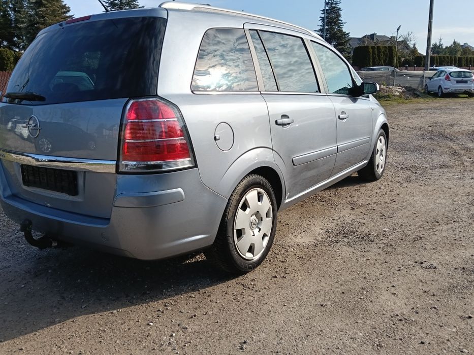 Opel Zafira 1.6 105 kM 7 osobowy