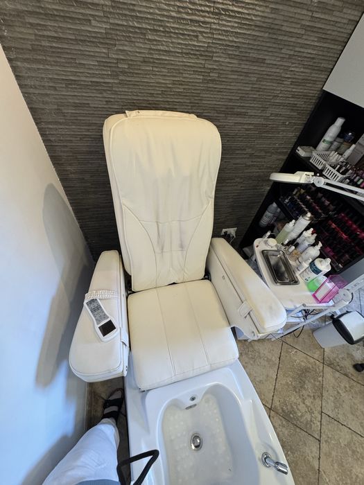 Fotel do pedicure z masażem