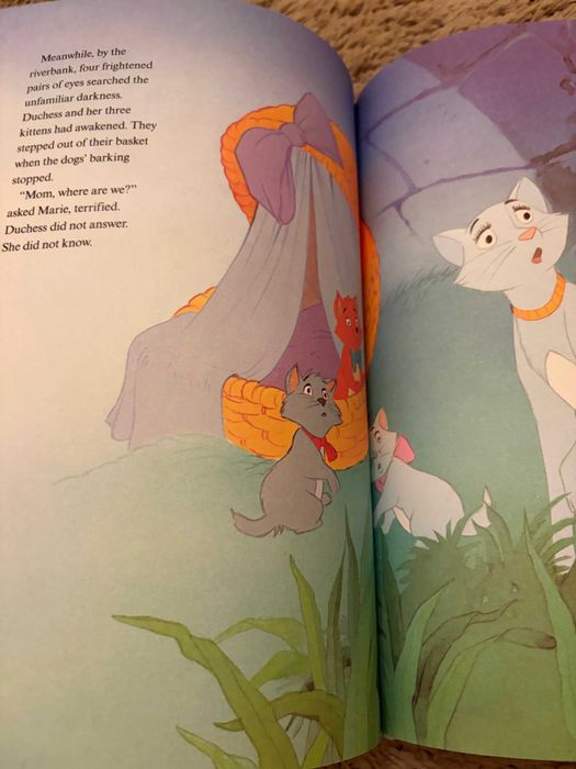Книга Аристокоти Коти-аристократи Казки Діснея англійською (США)