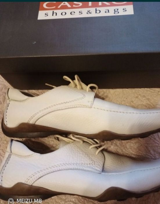 Стильні шкіряні черевики 41.