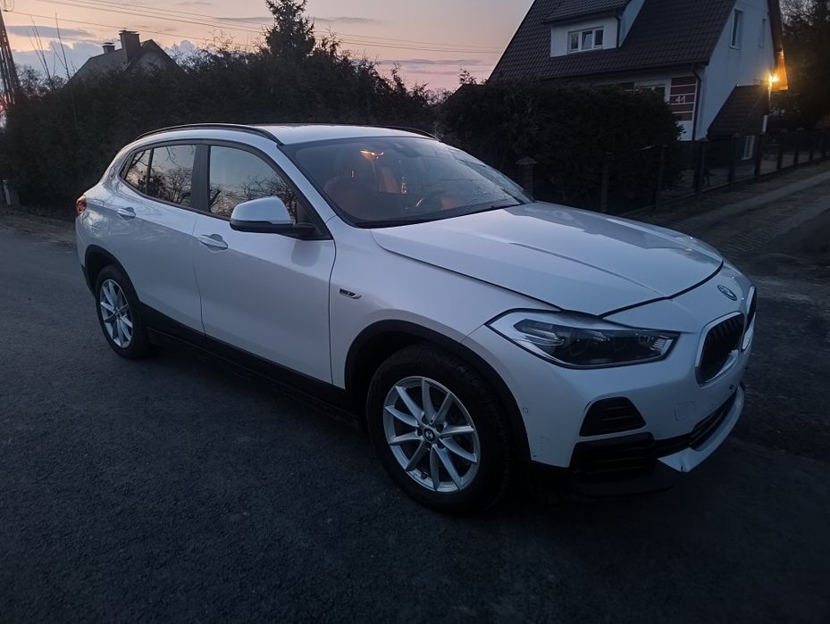 BMW x2 2022 hybryda plugin